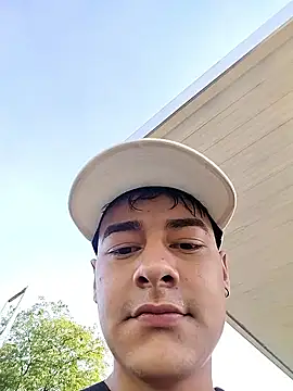 attractive-sexx online show from April 8, 8:54 pm