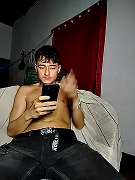 attractive-sexx online show from February 18, 1:36 am