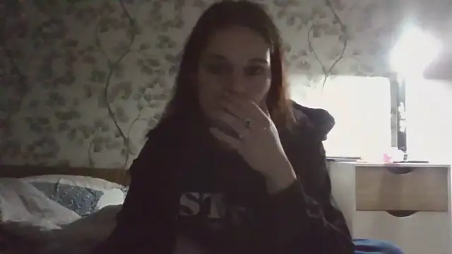 Snapshot of NyraLuna chatting on March 2, 9:44 pm NyraLuna online show from March 2, 9:44 pm