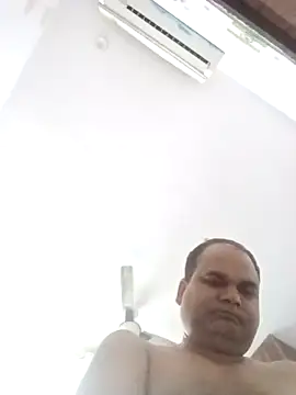 cmanav1979 online show from April 19, 4:41 pm