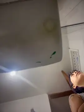 Namii cute online show from February 1, 11:30 am