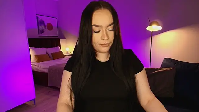 tinafox  online show from February 12, 8:14 am