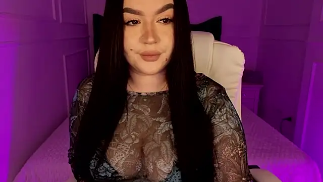 tinafox  online show from April 11, 7:45 am