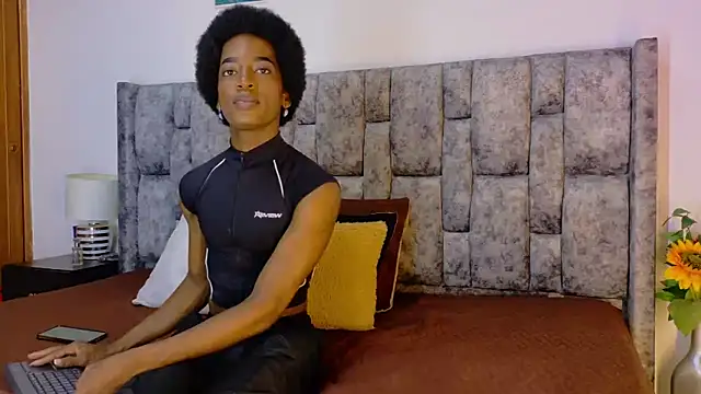 samirths boy  online show from April 13, 7:18 pm