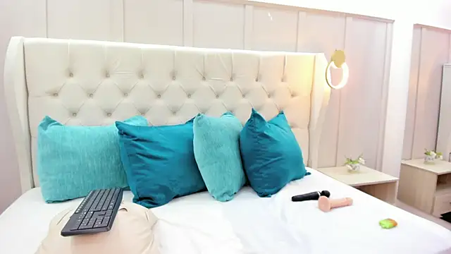 sweet shanaia online show from May 29, 4:57 pm