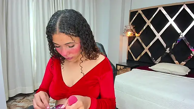 Mia cartther online show from February 7, 12:46 pm