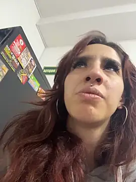 elodie rouge online show from June 10, 11:33 am