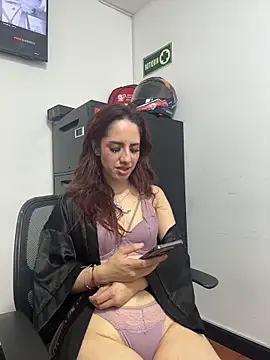 elodie rouge online show from June 11, 11:57 pm