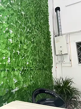 elodie rouge online show from March 25, 11:20 am