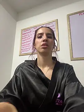 elodie rouge online show from May 20, 12:18 am