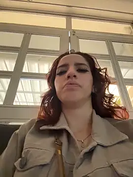 elodie rouge online show from June 19, 12:33 pm