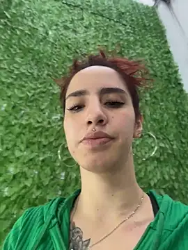 elodie rouge online show from April 20, 11:35 am
