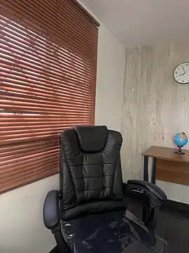 elodie rouge online show from February 5, 12:56 pm