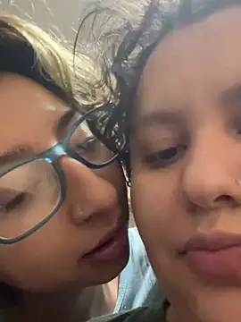 RavenEllieUniverse online show from February 9, 4:32 am