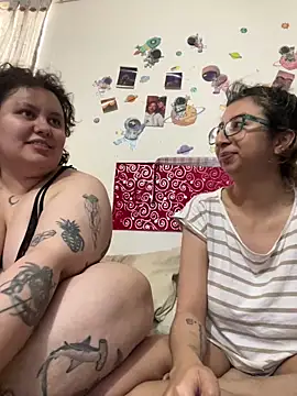 RavenEllieUniverse online show from January 31, 10:41 pm