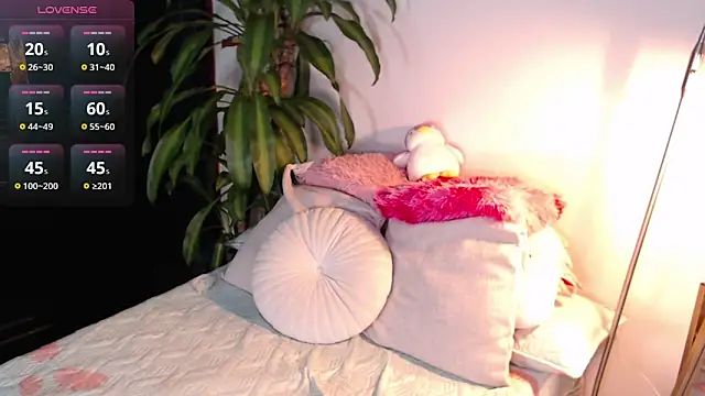 Mia Volkova  online show from April 10, 1:07 pm