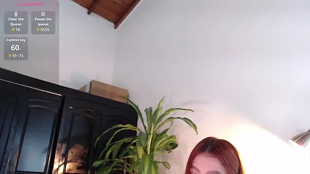 Snapshot of Mia_Volkova_ chatting on May 15, 3:10 pm Mia Volkova online show from May 15, 3:10 pm