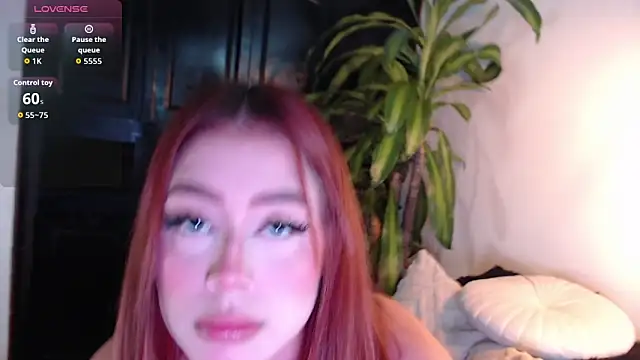 Snapshot of Mia_Volkova_ chatting on May 26, 3:10 pm Mia Volkova online show from May 26, 3:10 pm