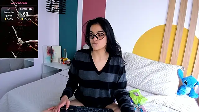 Snapshot of VanessaDoofenshmirtz chatting on July 13, 7:13 pm VanessaDoofenshmirtz online show from July 13, 7:13 pm
