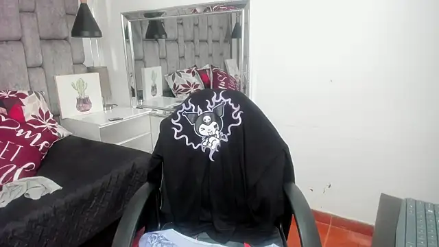 JenniQ69 online show from February 25, 1:33 pm