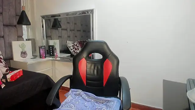 JenniQ69 online show from March 12, 1:48 pm