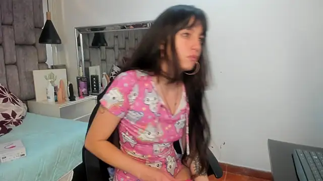 JenniQ69 online show from March 7, 1:38 pm