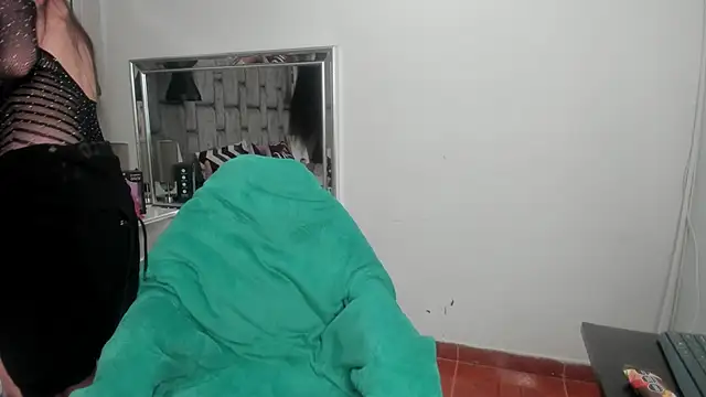 JenniQ69 online show from February 5, 1:29 pm