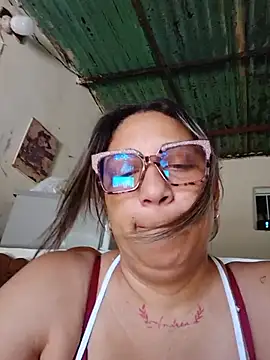 Snapshot of mariacarlota chatting on May 24, 3:34 pm mariacarlota online show from May 24, 3:34 pm