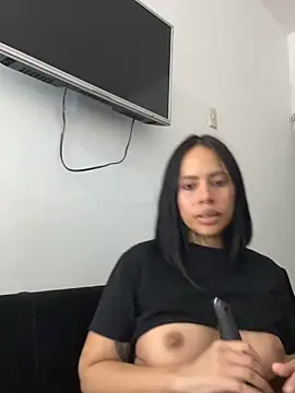 CarolinaRaven online show from March 20, 4:46 am