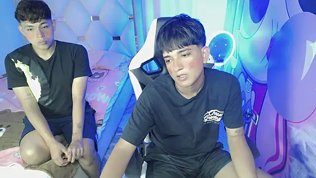 Maxwell boys online show from January 17, 3:43 am