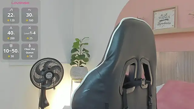 ivette swan online show from April 9, 7:42 pm