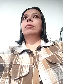Snapshot of RossyAlvarez chatting on May 11, 12:23 am RossyAlvarez online show from May 11, 12:23 am