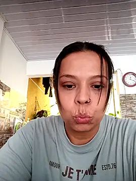 Snapshot of RossyAlvarez chatting on June 23, 5:22 pm RossyAlvarez online show from June 23, 5:22 pm
