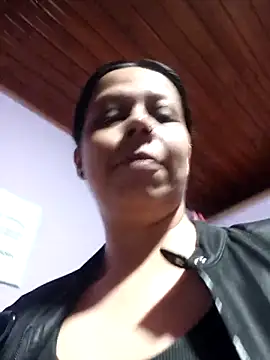 RossyAlvarez online show from April 2, 12:40 am