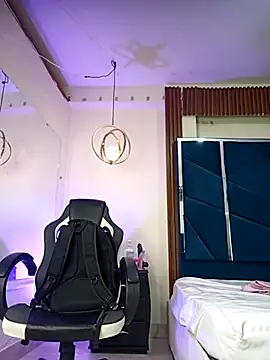 RossyAlvarez online show from April 4, 2:18 am