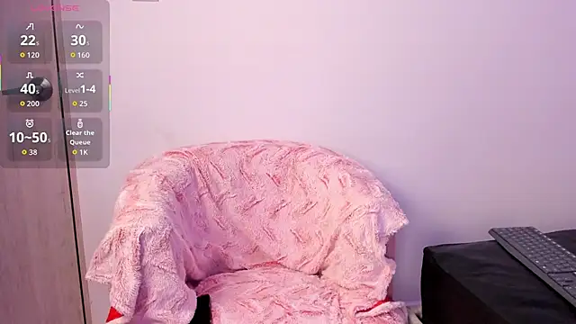 Emma collins01 online show from April 15, 3:23 am