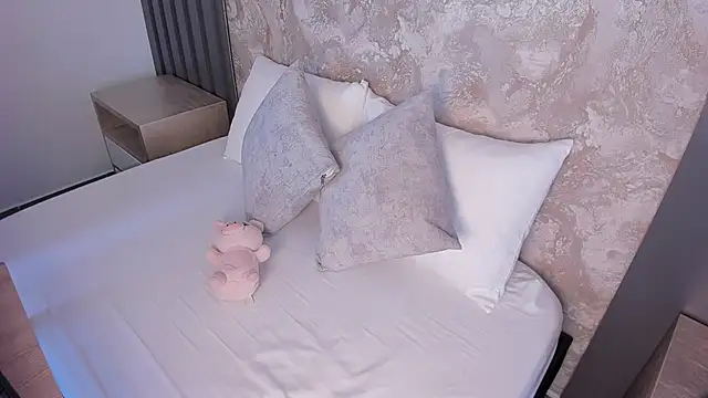 Snapshot of rubby_grundy chatting on July 9, 2:23 am rubby grundy online show from July 9, 2:23 am