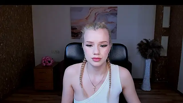 Snapshot of Stacy_Western chatting on February 28, 1:00 pm Stacy Western online show from February 28, 1:00 pm