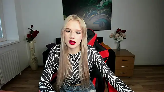 Snapshot of Stacy_Western chatting on February 6, 12:56 pm Stacy Western online show from February 6, 12:56 pm