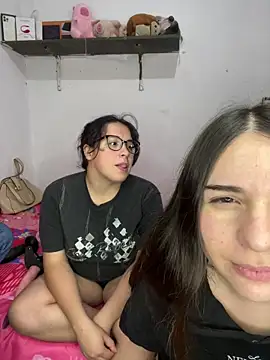 millyalc0ck online show from April 23, 10:33 pm