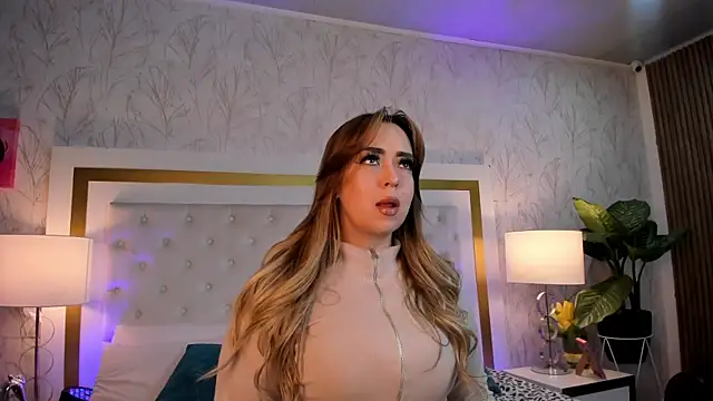 Xara Shadow online show from February 23, 10:32 pm