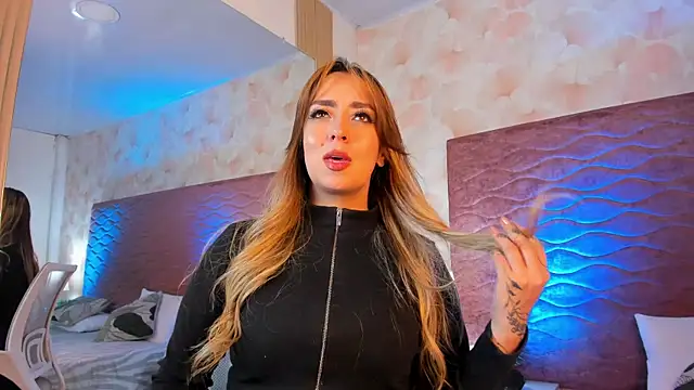 Xara Shadow online show from February 7, 9:34 pm