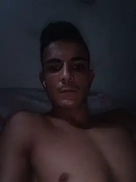 Lcmendes27 online show from May 16, 8:19 pm