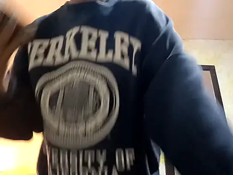 Snapshot of Raven__5 chatting on February 4, 4:29 am Raven 5 online show from February 4, 4:29 am