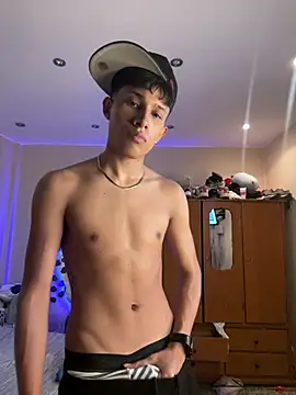 Adam hottie online show from April 15, 6:52 am