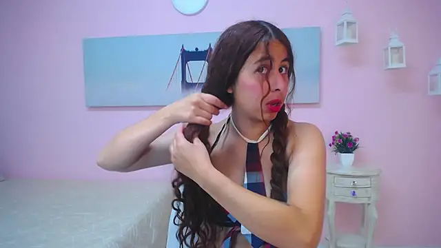 scarlett clyde online show from April 11, 12:31 pm