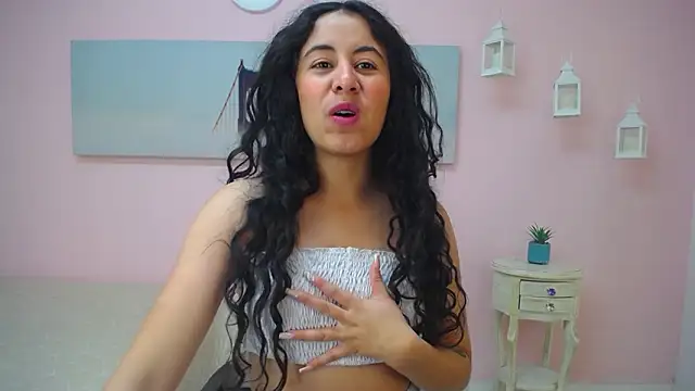 scarlett clyde online show from January 17, 12:31 pm