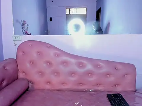 Snapshot of CottonCloud20 chatting on February 19, 2:14 pm CottonCloud20 online show from February 19, 2:14 pm