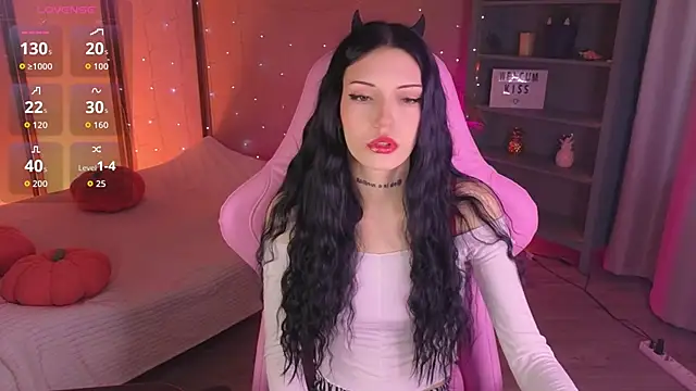 Kelly  Bunny online show from April 24, 6:04 am