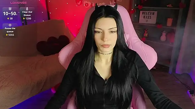 Snapshot of Kelly__Bunny chatting on February 21, 10:28 am Kelly Bunny online show from February 21, 10:28 am